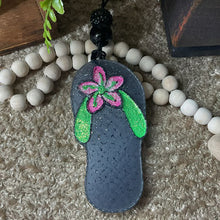 <center>Flip Flop<br> <small><small>Car Freshie</small></small>