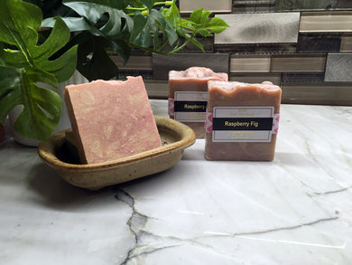 <center>Raspberry Fig<br> <small><small>Goat Milk Soap</small></small>