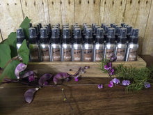 <center>Applewood Bourbon<br> <small><small>Room & Body Spray</small></small>